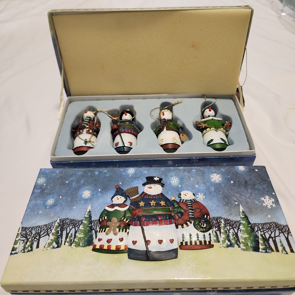 Christmas Sets Of 4‎ Snowman Ornaments Handcrafted Polyresin/Metal With Case